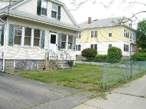 1019-1029 S Broadway in East Providence, RI - Building Photo - Building Photo