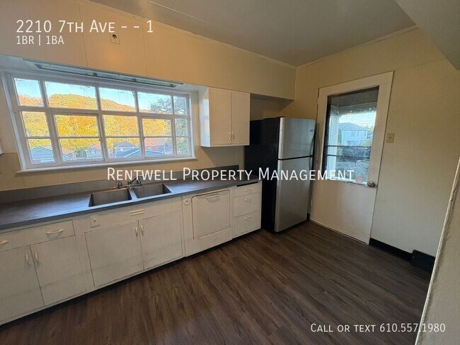 2210 7th Ave in Beaver Falls, PA - Building Photo - Building Photo