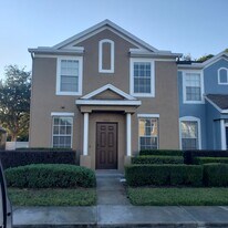 1243 Charlesworth Dr in Zephyrhills, FL - Building Photo