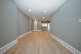 732 Buck Ln in Haverford, PA - Foto de edificio - Building Photo