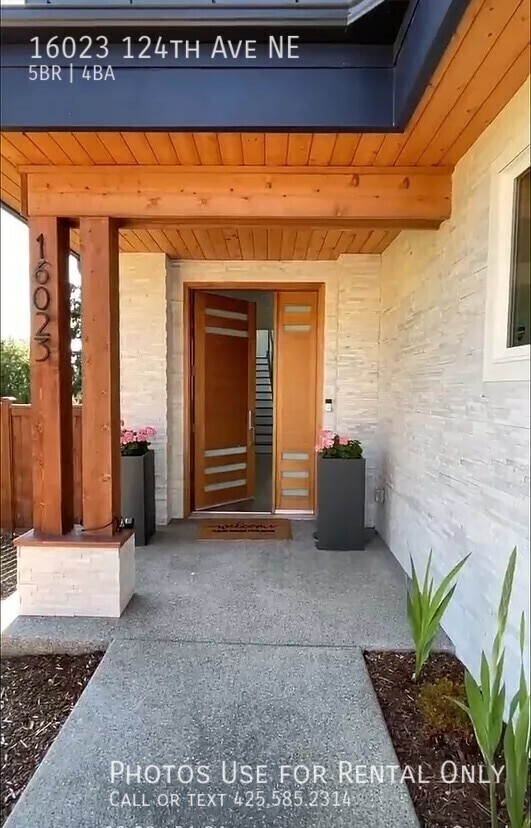 property at 16023 124th Ave NE