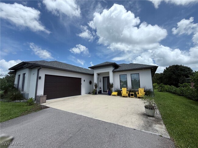 2475 29th Ave NE in Naples, FL - Building Photo - Building Photo