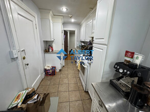 9 Mount Ida St, Unit 1 in Newton, MA - Building Photo - Building Photo