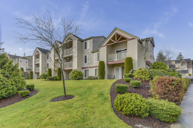 The Lodge at Peasley Canyon in Federal Way, WA - Foto de edificio - Building Photo