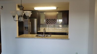 10777 W Sample Rd-Unit -716 in Coral Springs, FL - Building Photo - Building Photo