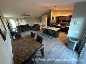 4 Bedroom 3 Bathroom Home for Rent in Sioux Falls, SD - Building Photo - Building Photo