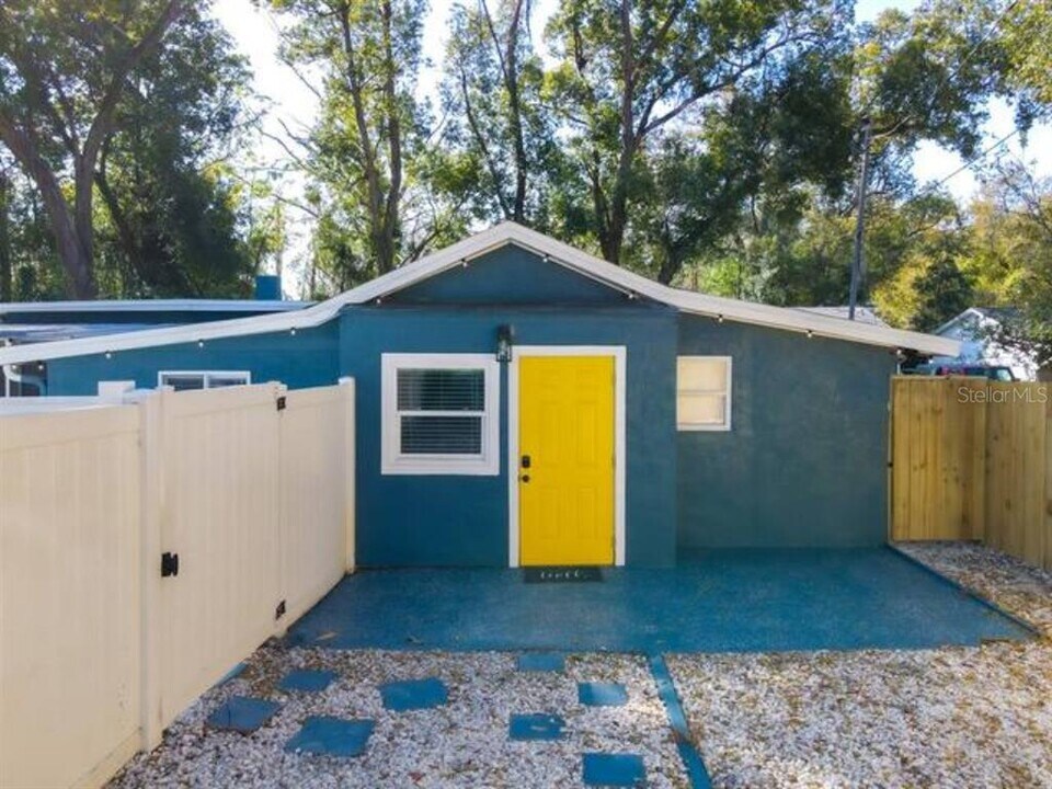 2008 Page Ave, Unit 2 in Orlando, FL - Building Photo