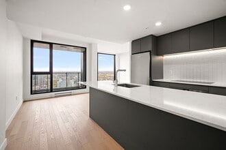 1245 Rue de Bleury in Montréal, QC - Building Photo - Building Photo
