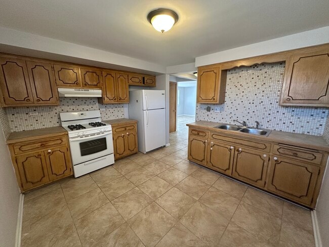 7400 N Harlem Ave in Chicago, IL - Building Photo - Building Photo