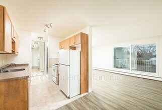 9120-9149 149 St in Edmonton, AB - Building Photo - Building Photo