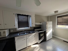 37 Aborn St, Unit 1 Apartments