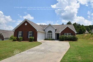 3814 Hawk Tail Drive in Loganville, GA - Building Photo