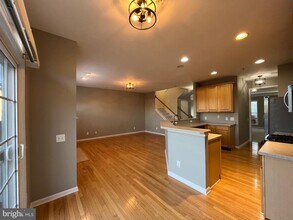 895 Chatfield Rd in Warrington, PA - Building Photo - Building Photo