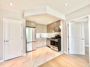 32-58-58 105th St in Queens, NY - Building Photo - Building Photo