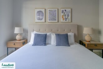 1414 Wood Hollow Dr, Unit 1-336 in Houston, TX - Foto de edificio - Building Photo