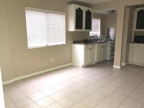 905 S K St in Oxnard, CA - Building Photo - Building Photo