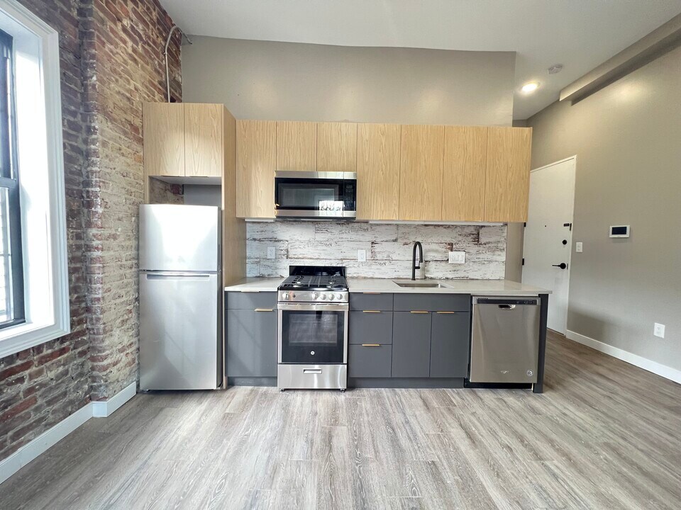 72 Arlington Ave, Unit 4 in Jersey City, NJ - Foto de edificio