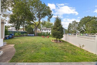 7 Webster St in Ridgefield Park, NJ - Building Photo - Building Photo