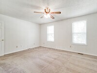 302 Wildmarsh Rd photo'