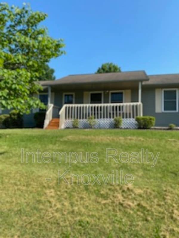 6517 Bay Cir Dr in Knoxville, TN - Building Photo - Building Photo