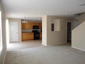 6231 Castle Dome Pl NW in Albuquerque, NM - Foto de edificio - Building Photo