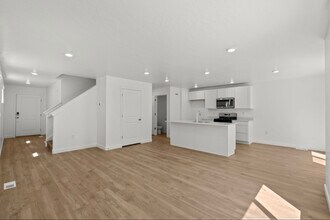 1522 720 N in Salem, UT - Building Photo - Building Photo