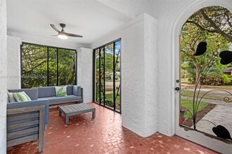 244 Fluvia Ave in Coral Gables, FL - Building Photo - Building Photo