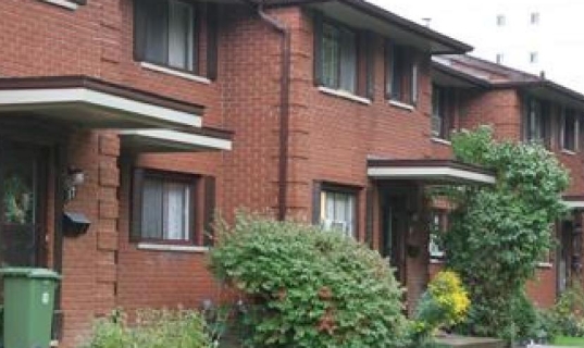 Wendover Townhouses in Hamilton, ON - Building Photo