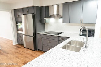 2702 Ballad Blvd in Louisville, KY - Building Photo - Building Photo