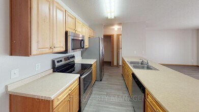 7029 56th St in Sioux Falls, SD - Building Photo - Building Photo