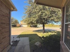9248 Lamplighter Trail in Fort Worth, TX - Building Photo - Building Photo