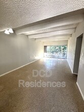 5504 Pine Forest Ct in Tampa, FL - Building Photo - Building Photo