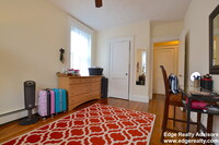 24 Wallingford Rd, Unit 5 in Boston, MA - Building Photo - Building Photo