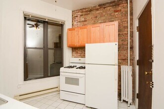 1225 N Dearborn St in Chicago, IL - Building Photo - Building Photo