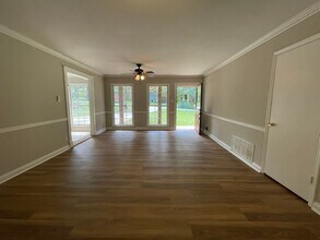 260 Timberlane Dr in Athens, GA - Building Photo - Building Photo