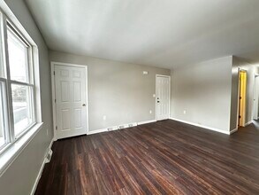 6 Maple St in South Hadley, MA - Building Photo - Building Photo