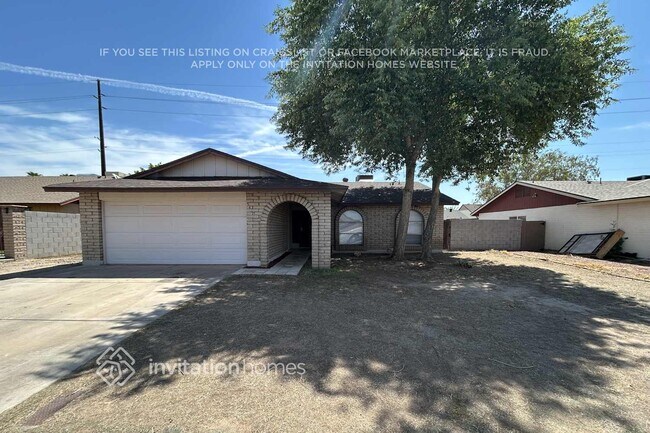 property at 5415 N 71st Dr