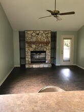107 Crystal Lake Ln in Valparaiso, FL - Building Photo - Building Photo