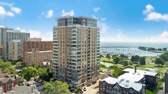 1522 N Prospect Ave in Milwaukee, WI - Building Photo