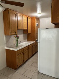 5716 Laurel Canyon Blvd, Unit 7 photo'