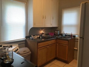 524 Adrian St in Waterloo, IA - Building Photo - Building Photo