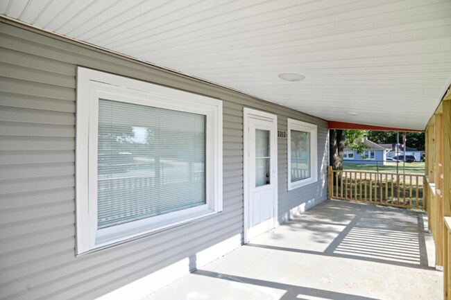 2212 S Delawanda Ave in Muncie, IN - Building Photo - Building Photo