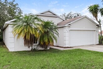 1906 Lakeview Way in Poinciana, FL - Building Photo - Building Photo