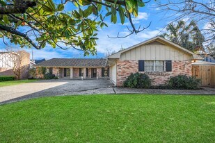 6159 Ella Lee Ln in Houston, TX - Building Photo