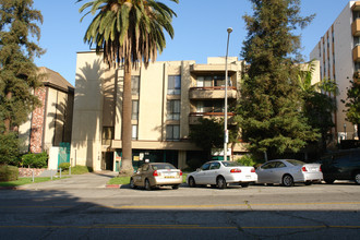 Lafayette Park Apartments in Los Angeles, CA - Building Photo - Building Photo