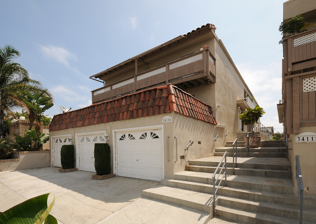 34106-34112 Amber Lantern St in Dana Point, CA - Building Photo