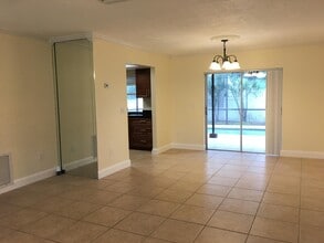 22751 SW 64th Way in Boca Raton, FL - Building Photo - Building Photo