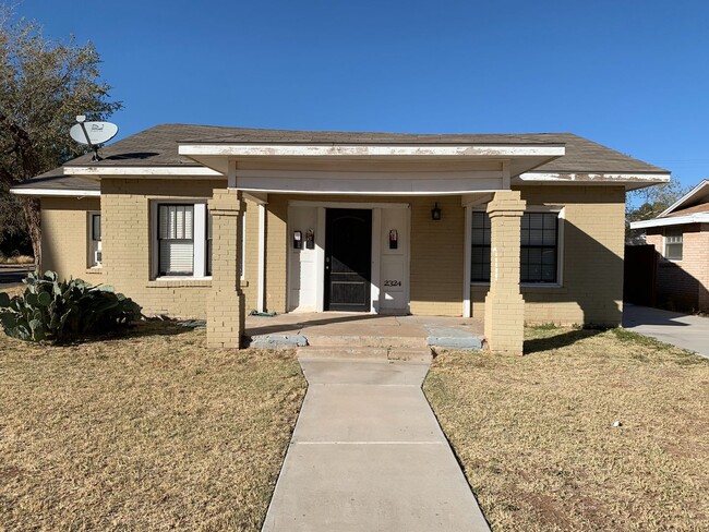 2324 16th St, Unit A in Lubbock, TX - Building Photo - Building Photo