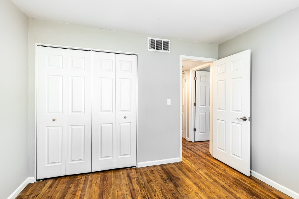 Brittany Village Apartments in St. Joseph, MO