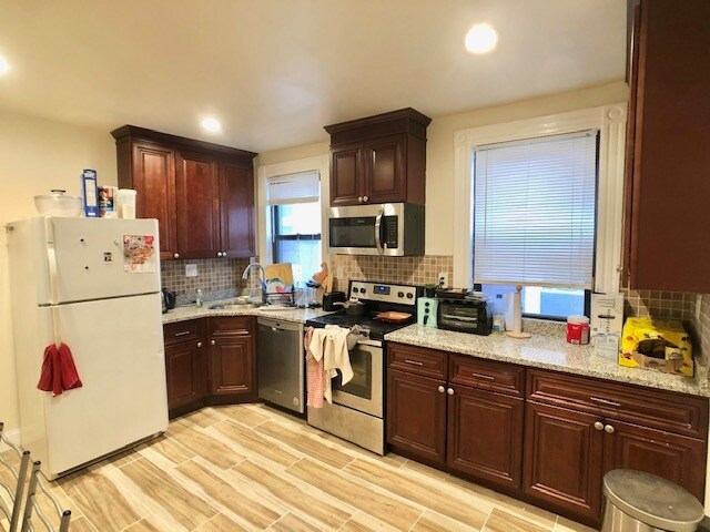 2 Parker Hill Ter in Boston, MA - Foto de edificio - Building Photo